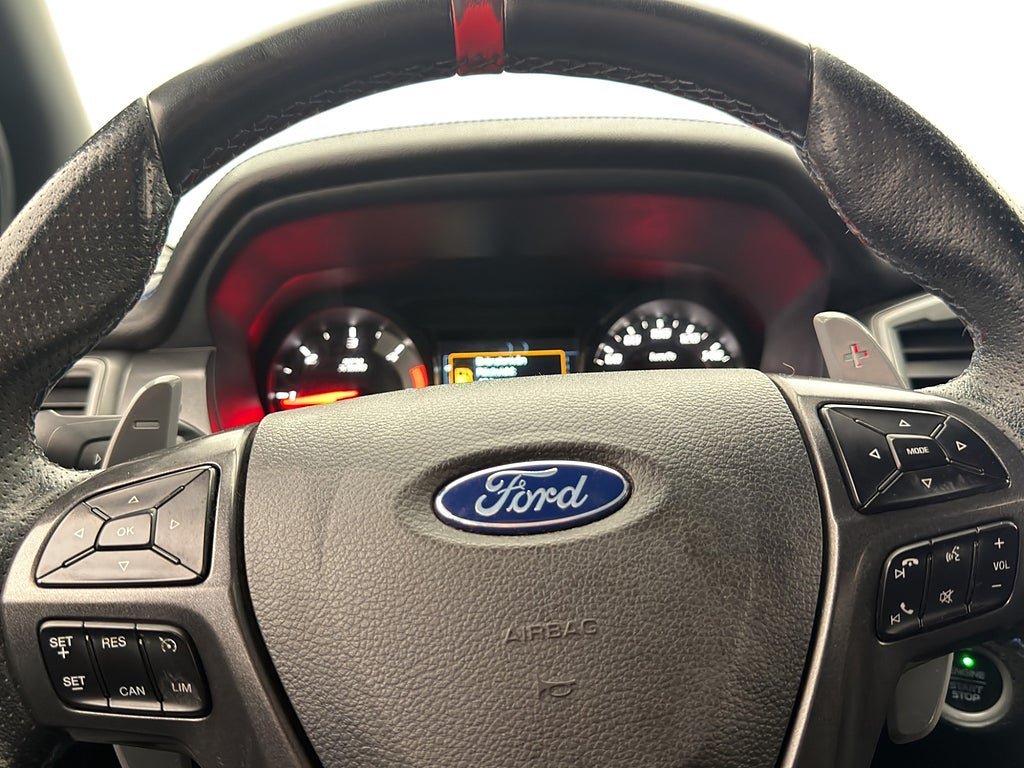 Vehicle Image 26