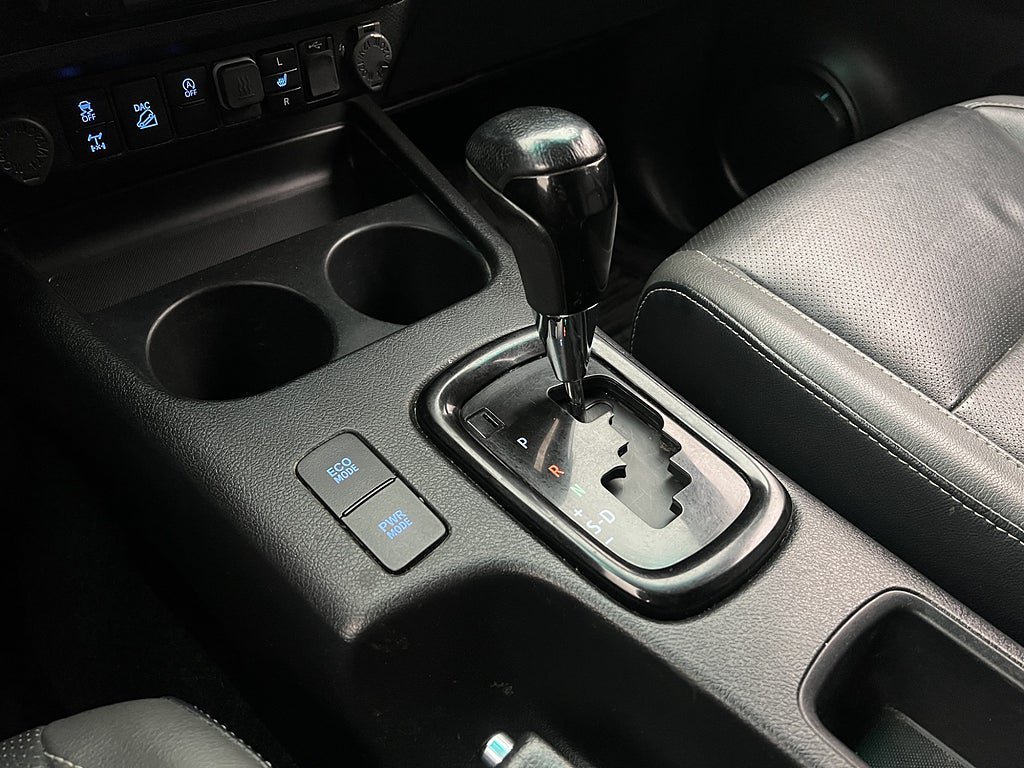 Vehicle Image 29