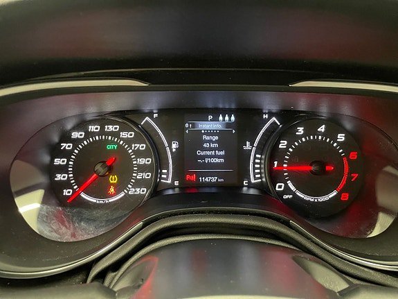 Vehicle Image 12
