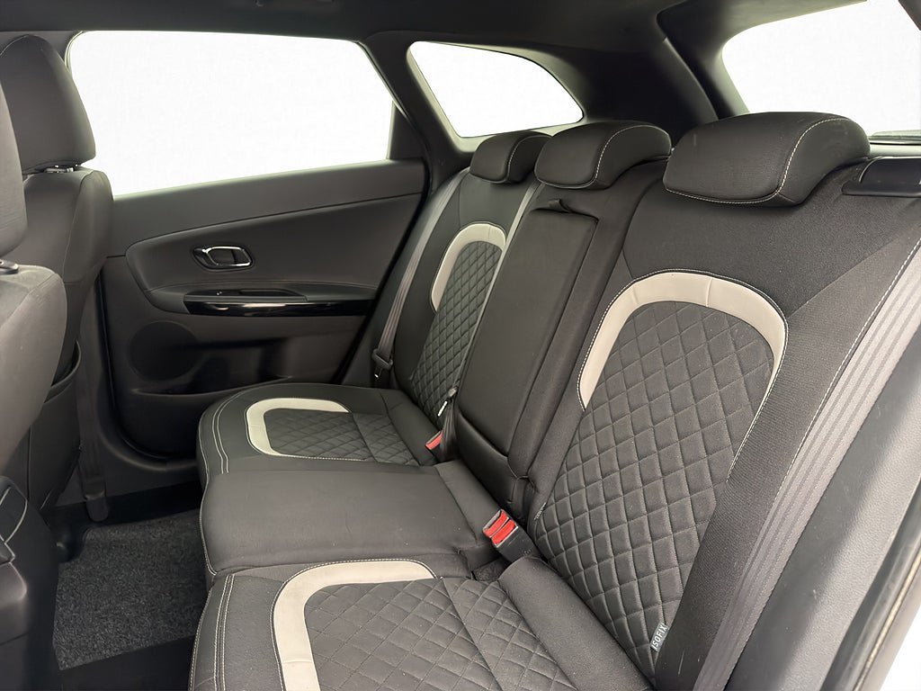 Vehicle Image 26