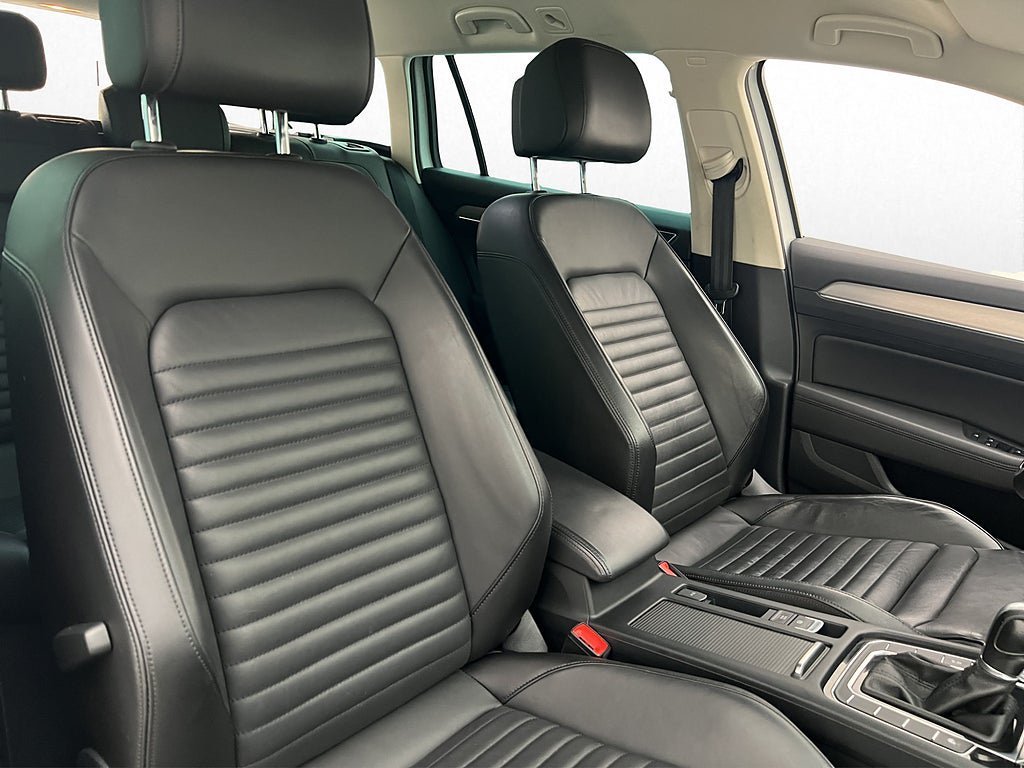 Vehicle Image 27