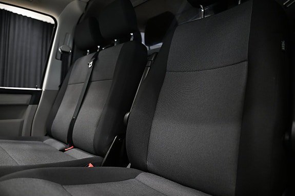 Vehicle Image 29