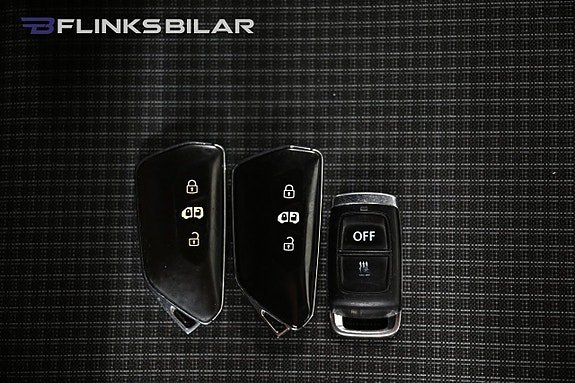 Vehicle Image 32