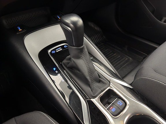 Vehicle Image 22