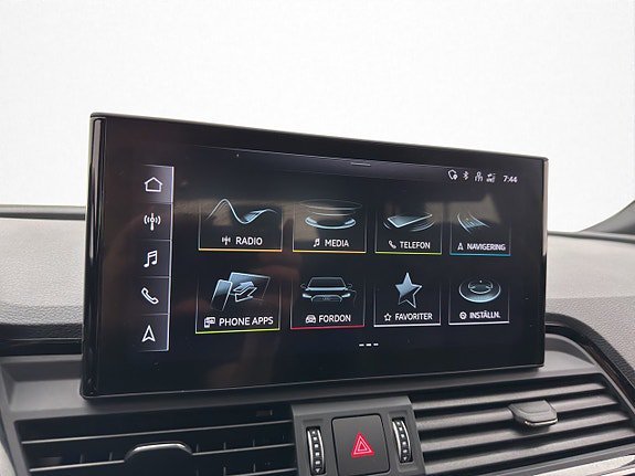 Vehicle Image 21