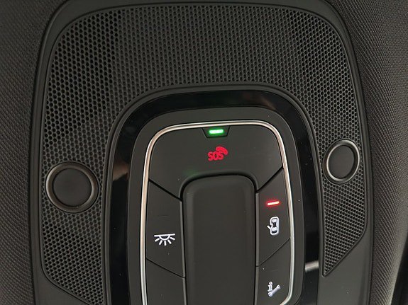 Vehicle Image 38