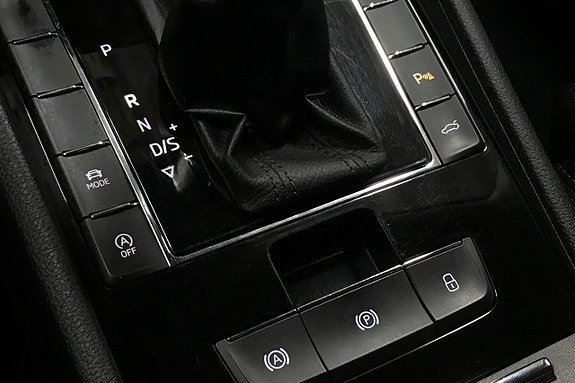 Vehicle Image 28