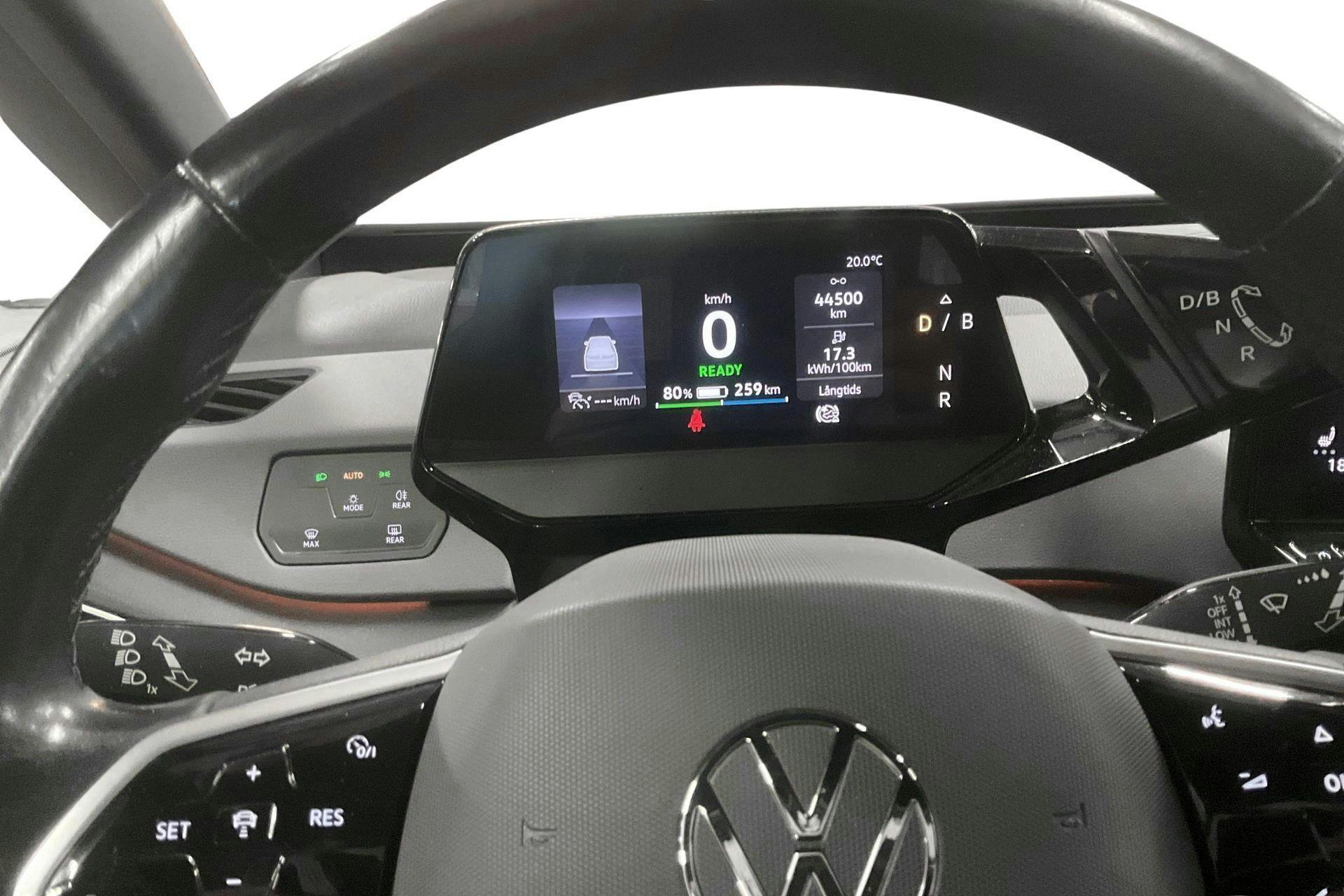 Vehicle Image 10