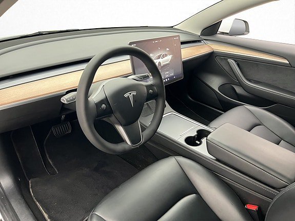 Vehicle Image 24