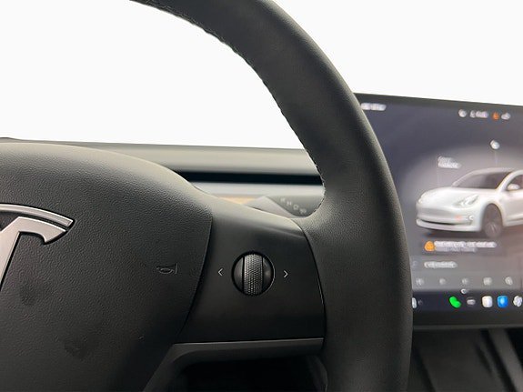 Vehicle Image 29