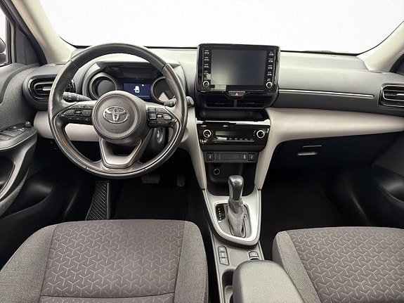 Vehicle Image 12