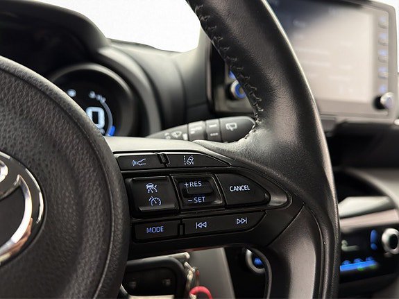 Vehicle Image 22