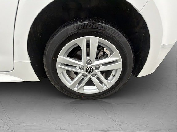 Vehicle Image 19