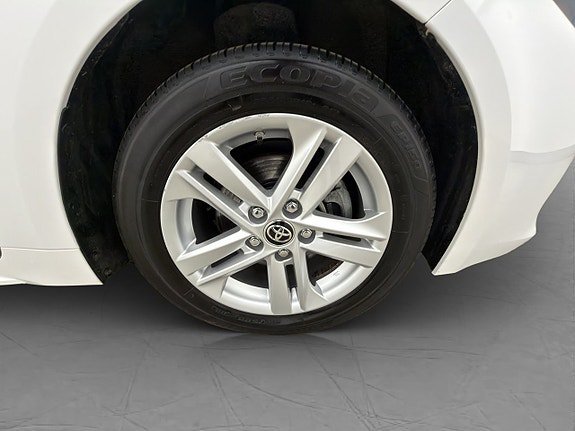 Vehicle Image 21