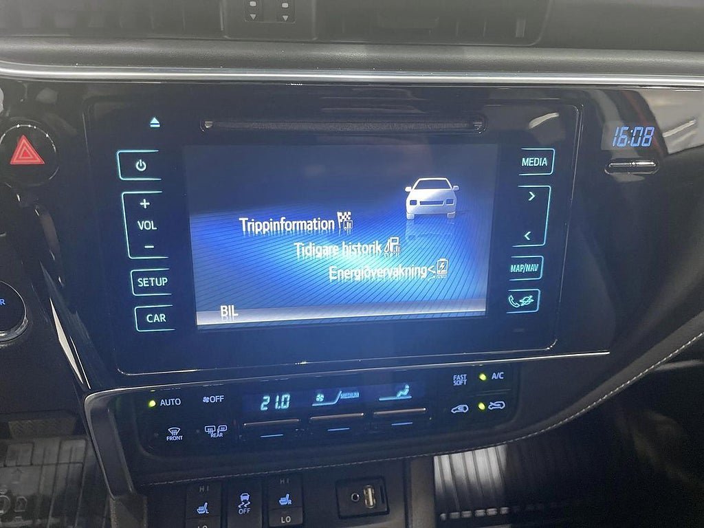 Vehicle Image 16