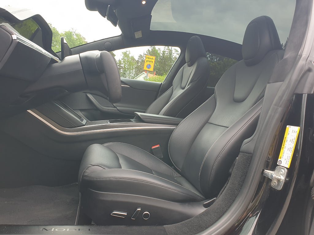 Vehicle Image 23