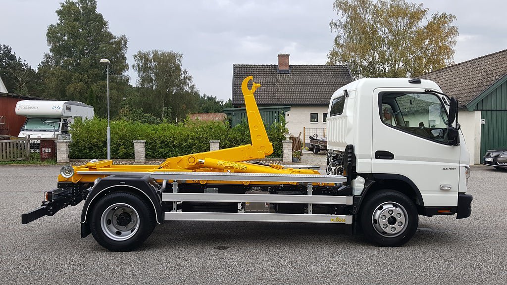 Vehicle Image 8