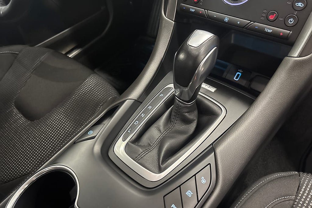Vehicle Image 15