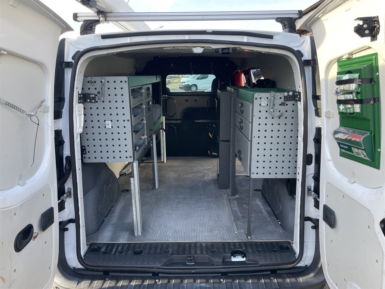 Vehicle Image 7