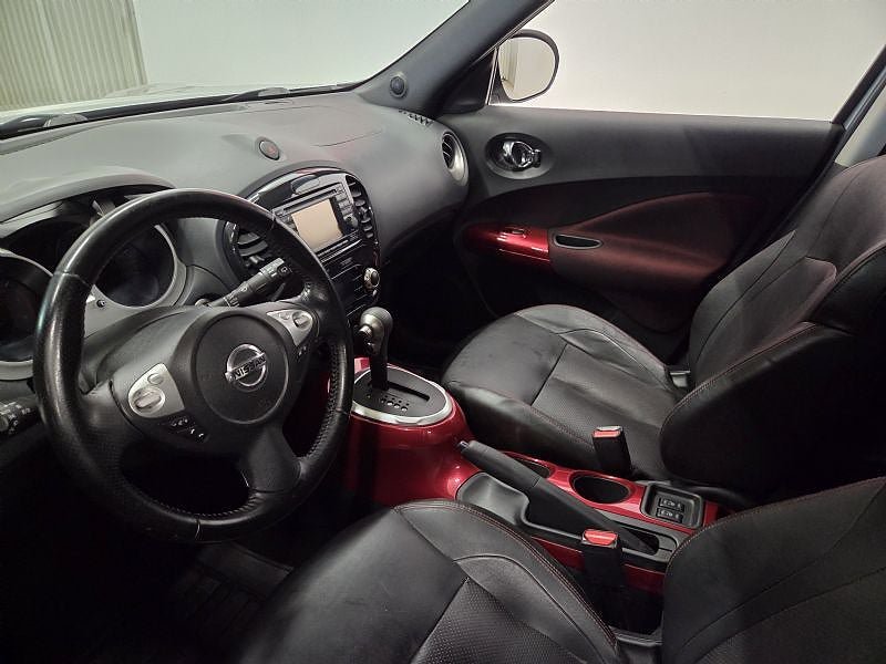Vehicle Image 10