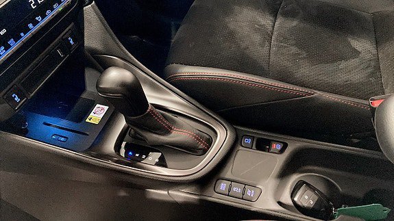 Vehicle Image 11