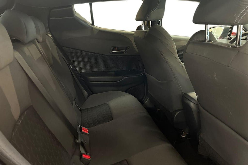 Vehicle Image 7
