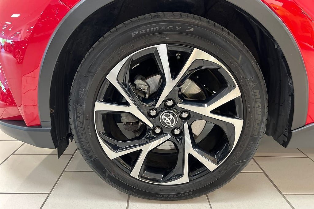 Vehicle Image 15