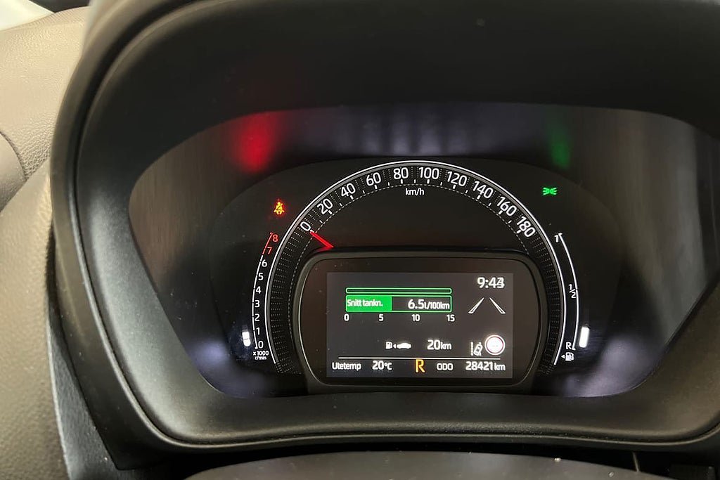Vehicle Image 14