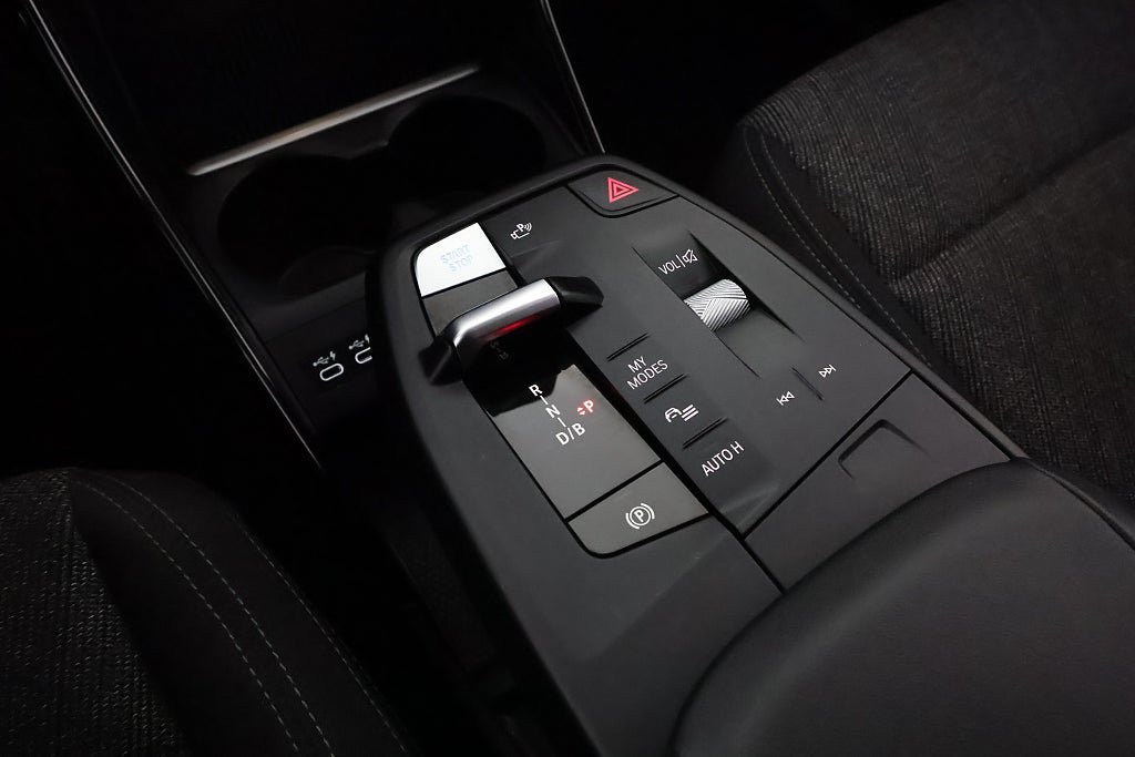 Vehicle Image 26