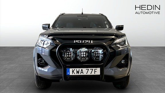 Vehicle Image 8