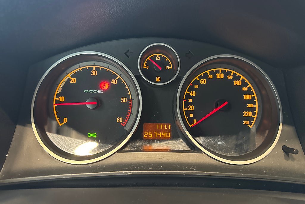 Vehicle Image 14