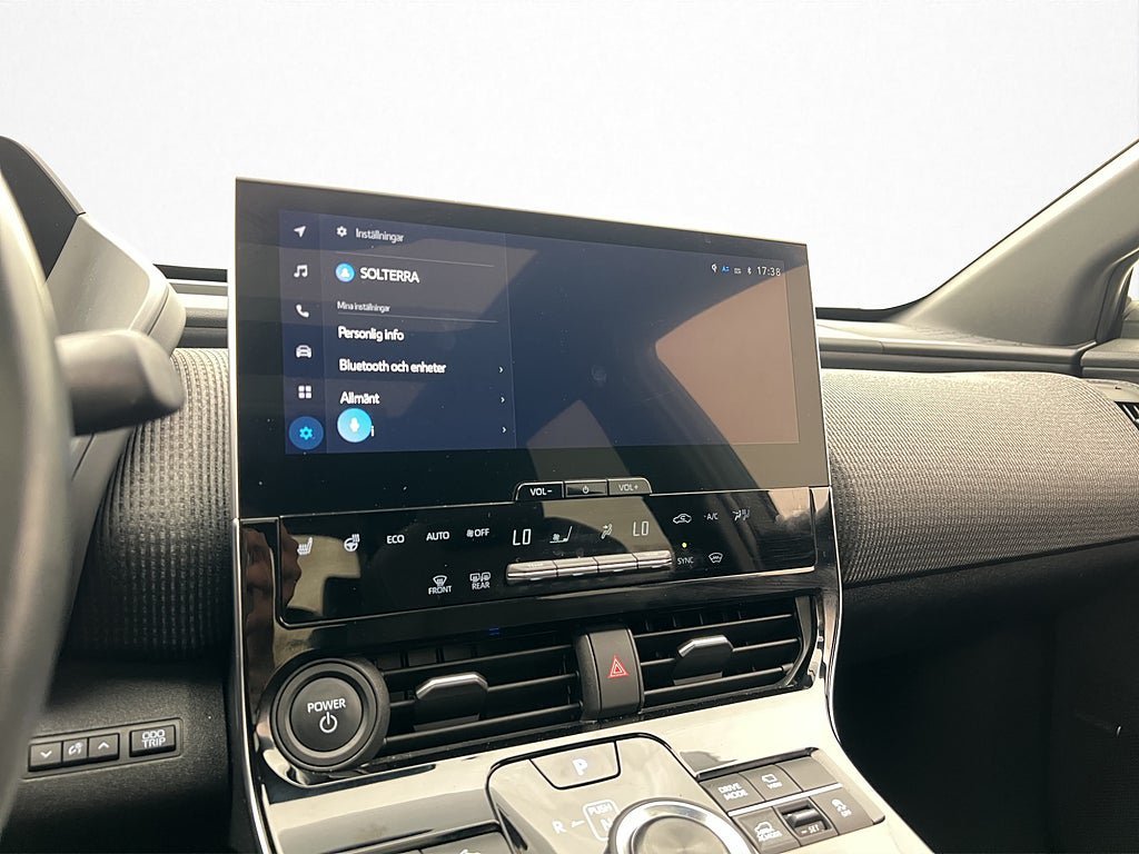 Vehicle Image 25