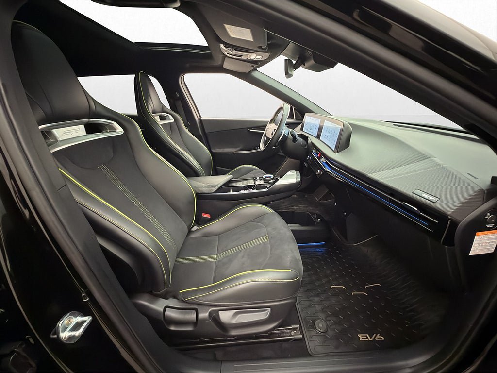 Vehicle Image 36
