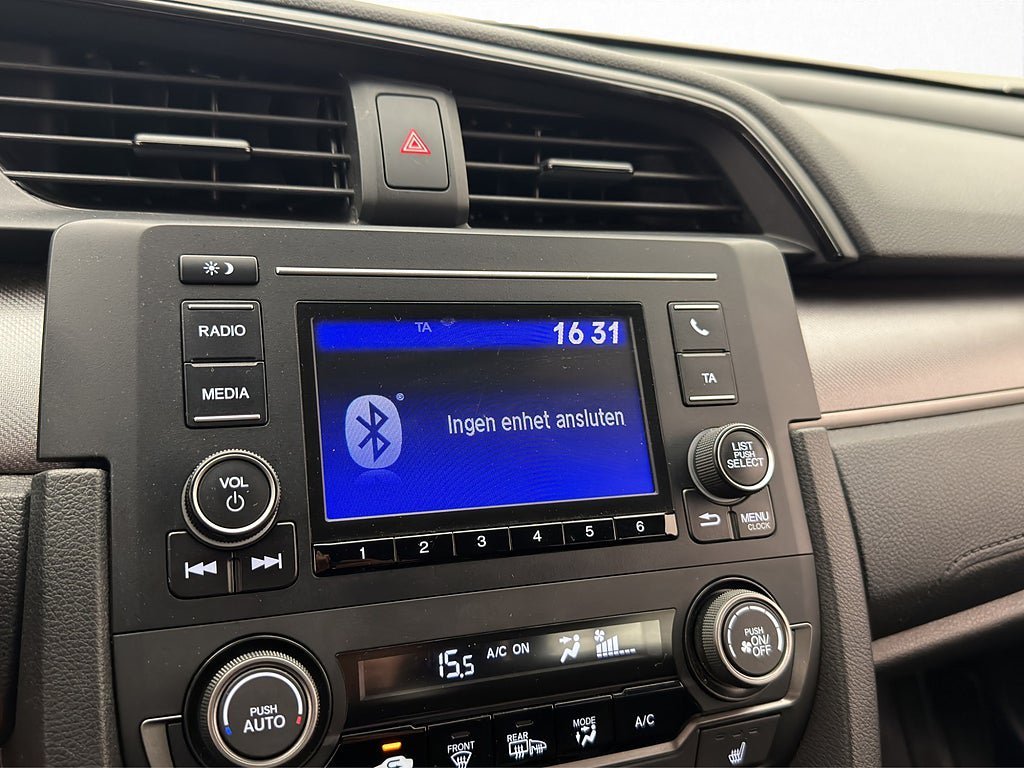 Vehicle Image 17