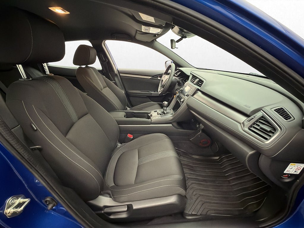 Vehicle Image 21