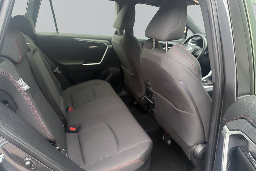 Vehicle Image 14