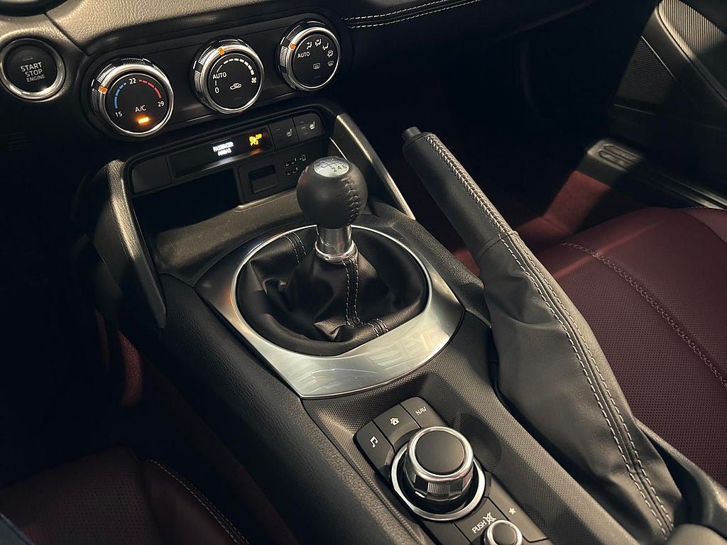 Vehicle Image 17