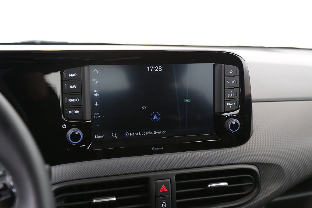 Vehicle Image 23