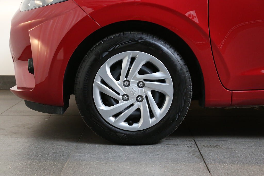Vehicle Image 30