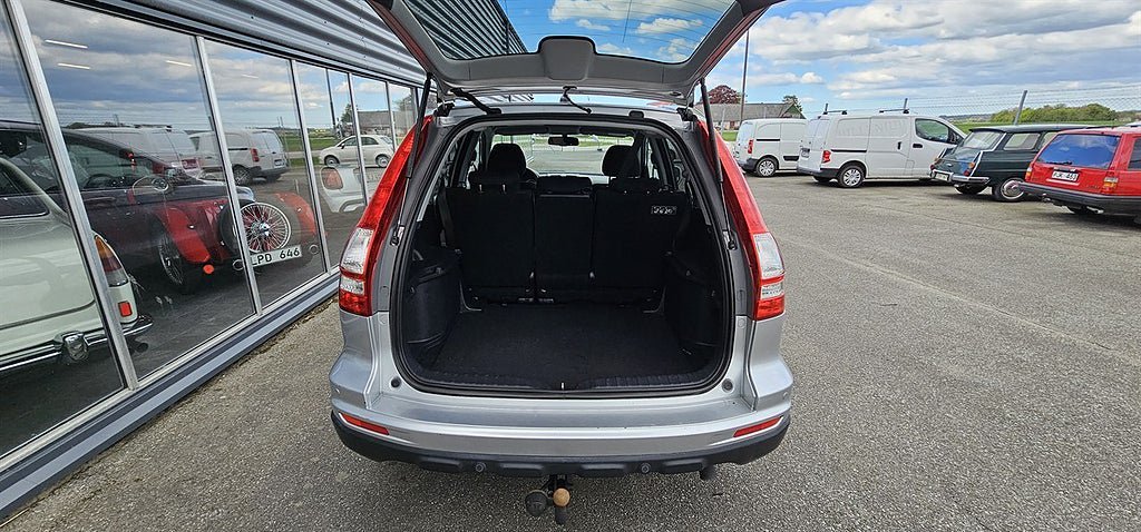Vehicle Image 17
