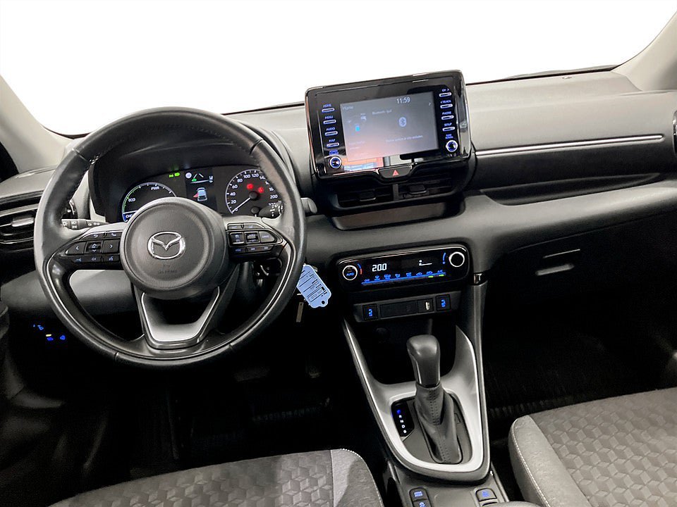 Vehicle Image 6