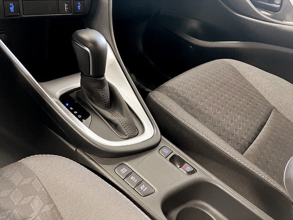 Vehicle Image 10