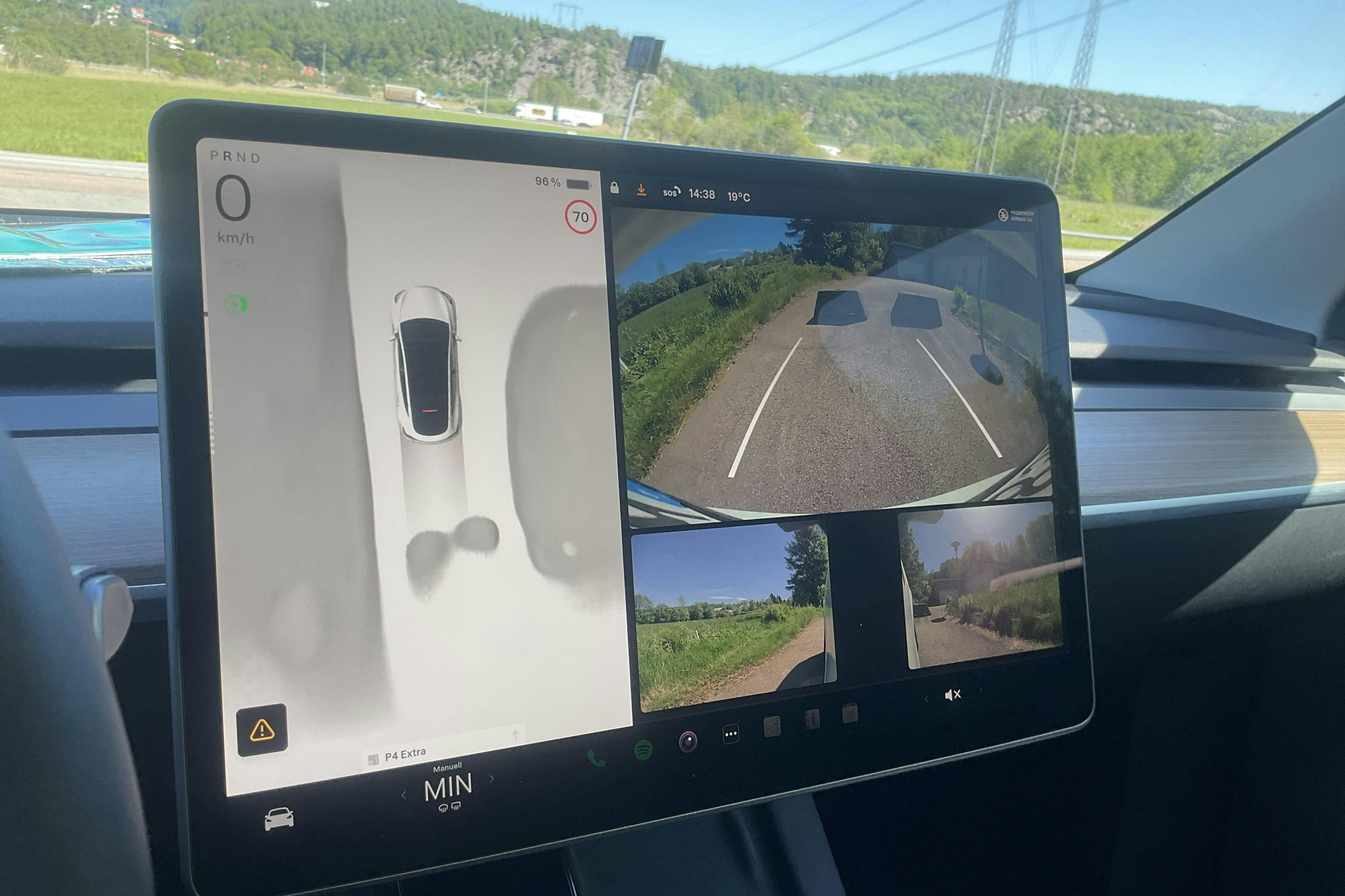 Vehicle Image 13