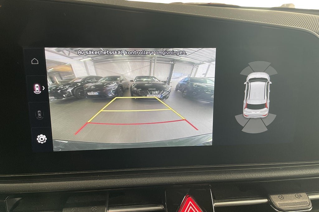 Vehicle Image 17
