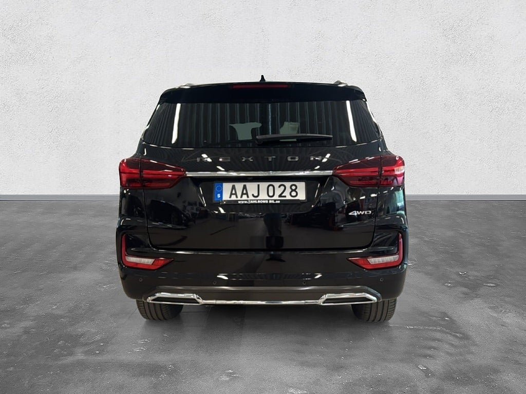 Vehicle Image 4
