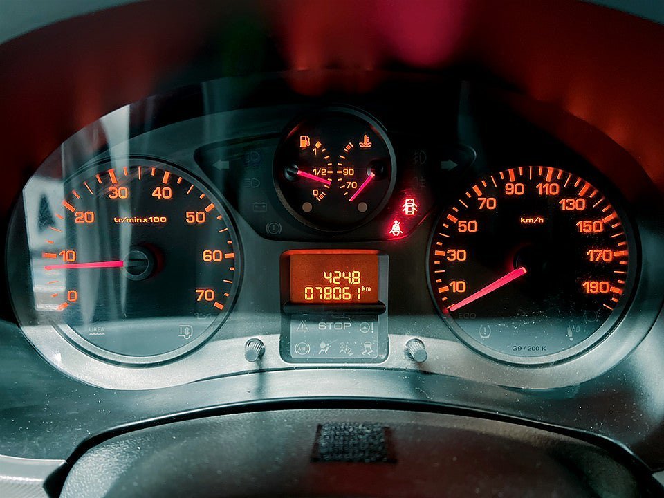 Vehicle Image 10