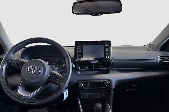 Vehicle Image 18