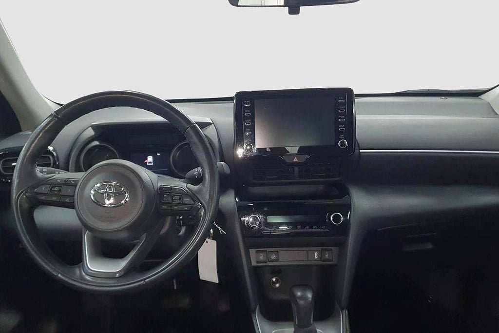 Vehicle Image 9