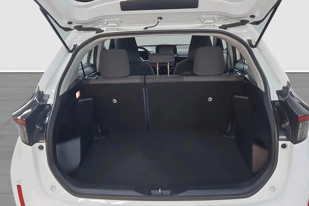 Vehicle Image 11