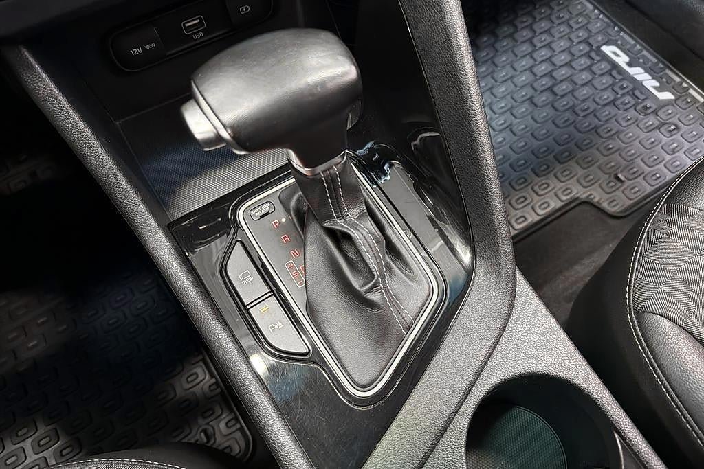 Vehicle Image 14